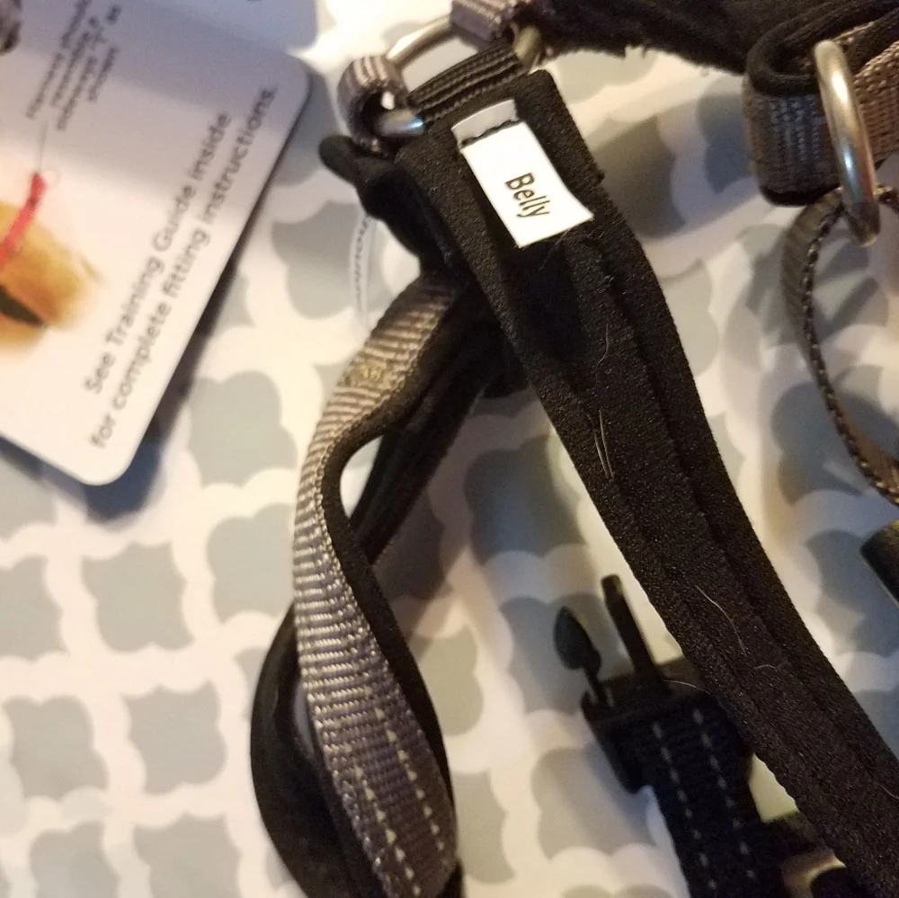 Petsafe No Pull Harness Small NWOT Attached